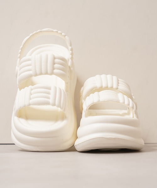 1111clothing（ワンフォークロージング）の「軽量 厚底サンダル / Lightweight thick-soled sandals（サンダル・レディース・オフホワイト/ブラック/ベージュ・L/M/S）」の6枚目の写真