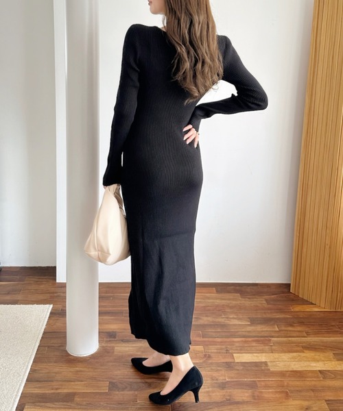 セール】スクエアネック フロント スリット 長袖 ニットワンピース