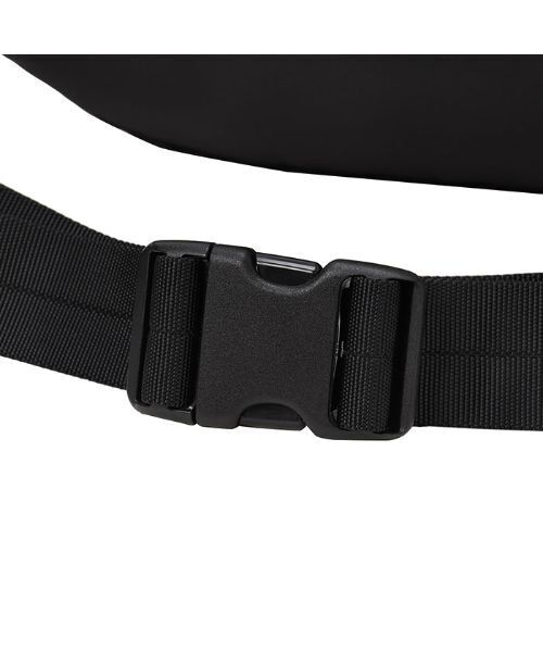 PORTER(ポーター)の「フラッシュ ウエストバッグ(L)(ボディバッグ/ウエストポーチ・メンズ・ブラック/ネイビー・FREE)」の10枚目の写真