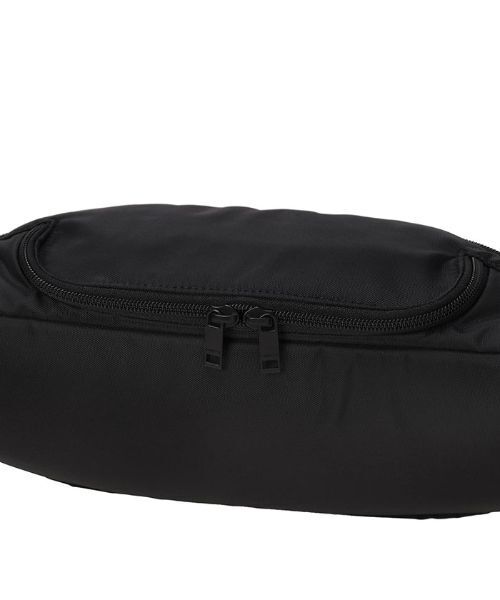 PORTER(ポーター)の「フラッシュ ウエストバッグ(L)(ボディバッグ/ウエストポーチ・メンズ・ブラック/ネイビー・FREE)」の12枚目の写真