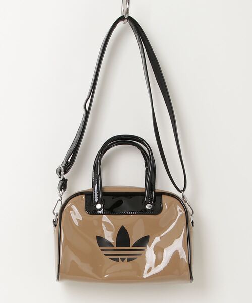 adidas(アディダス)の「adidas/アディダス アディカラー ミニボウリングバッグ(ショルダーバッグ・レディース・ピンク/ベージュ/ブラック・ONE SIZE)」の2枚目の写真