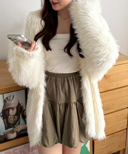 continuer de NICE CLAUP（コンティニューデナイスクラップ）の「フェザーBIGカーディガン（カーディガン/ボレロ・レディース・ベージュ/ピンク/オフホワイト/チャコールグレー・FREE）」の2枚目の写真