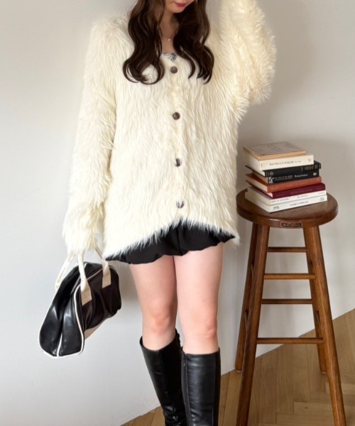 continuer de NICE CLAUP（コンティニューデナイスクラップ）の「フェザーBIGカーディガン（カーディガン/ボレロ・レディース・ベージュ/ピンク/オフホワイト/チャコールグレー・FREE）」の14枚目の写真