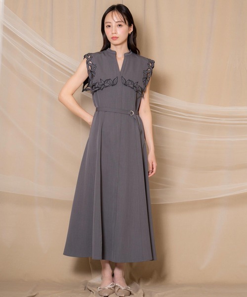 NOELA（ノエラ）の「【15周年】カットワークカラーワンピース（ワンピース・レディース・ラベンダー/チャコールグレー・M/S）」の14枚目の写真
