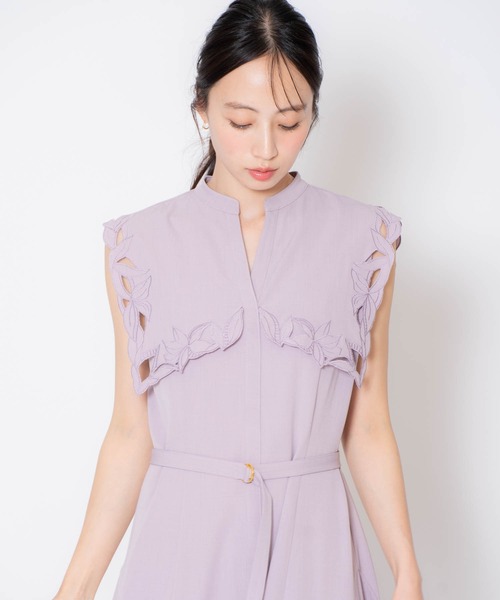 NOELA（ノエラ）の「【15周年】カットワークカラーワンピース（ワンピース・レディース・ラベンダー/チャコールグレー・M/S）」の13枚目の写真