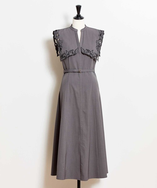 NOELA（ノエラ）の「【15周年】カットワークカラーワンピース（ワンピース・レディース・ラベンダー/チャコールグレー・M/S）」の3枚目の写真