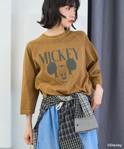 FREAK'S STORE（フリークスストア）の「【MICKEY MOUSE】 ラグランTシャツ/ミッキーマウス（Tシャツ/カットソー・レディース・オフホワイト/キャメル・ﾌﾘ-）」の17枚目の写真