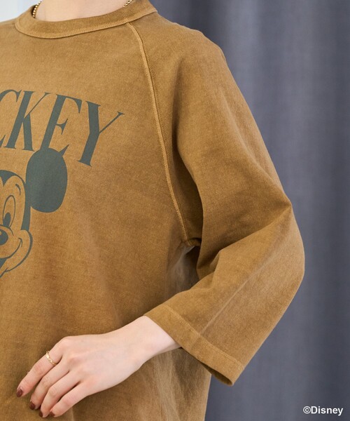 FREAK'S STORE（フリークスストア）の「【MICKEY MOUSE】 ラグランTシャツ/ミッキーマウス（Tシャツ/カットソー・レディース・オフホワイト/キャメル・ﾌﾘ-）」の22枚目の写真