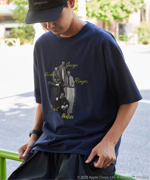 VENCEEXCHANGE(ヴァンスエクスチェンジ)の「THE BEATLES ザ ビートルズ Members sign Tシャツ(Tシャツ/カットソー・メンズ・オフホワイト/チャコール/ネイビー・M/L)」の3枚目の写真