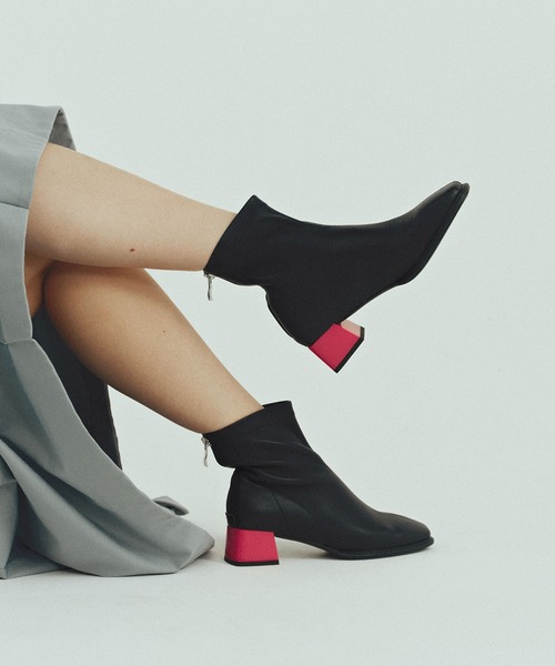 NICAL（ニカル）の「【NICAL】バイカラーヒールストレッチブーツ/ 554417（ブーツ・レディース・ブラック/シルバー/ネイビー・SMALL/LARGE/X-LARGE/MEDIUM）」の2枚目の写真