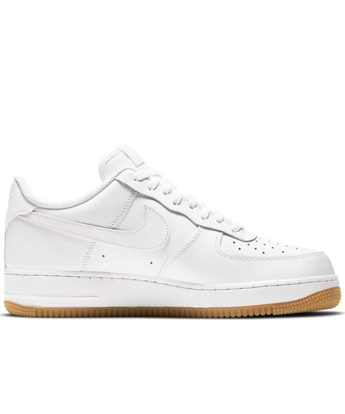 NIKE(ナイキ)の「ナイキ エア フォース 1 '07 メンズシューズ / Nike Air Force 1 '07 Men's Shoes DJ2739-100 White(スニーカー・メンズ・ホワイト・25.5/26/26.5/27/27.5/28/24.5/25/28.5/29/29.5/30/24)」の3枚目の写真
