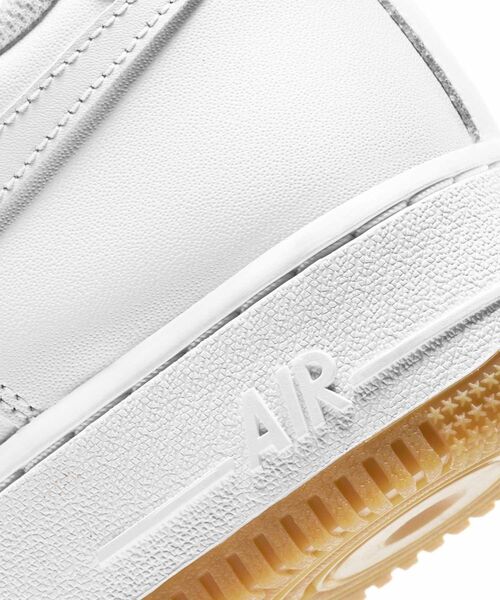 NIKE(ナイキ)の「ナイキ エア フォース 1 '07 メンズシューズ / Nike Air Force 1 '07 Men's Shoes DJ2739-100 White(スニーカー・メンズ・ホワイト・25.5/26/26.5/27/27.5/28/24.5/25/28.5/29/29.5/30/24)」の8枚目の写真