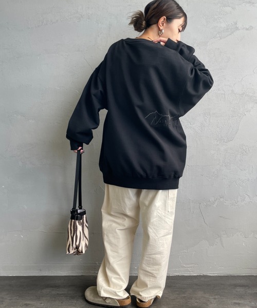 NANGA（ナンガ）の「[NANGA/ナンガ] 別注 バック刺繍ロゴ クルーネックスウェット（スウェット・レディース・ブラック/ホワイト・S/M/L）」の9枚目の写真