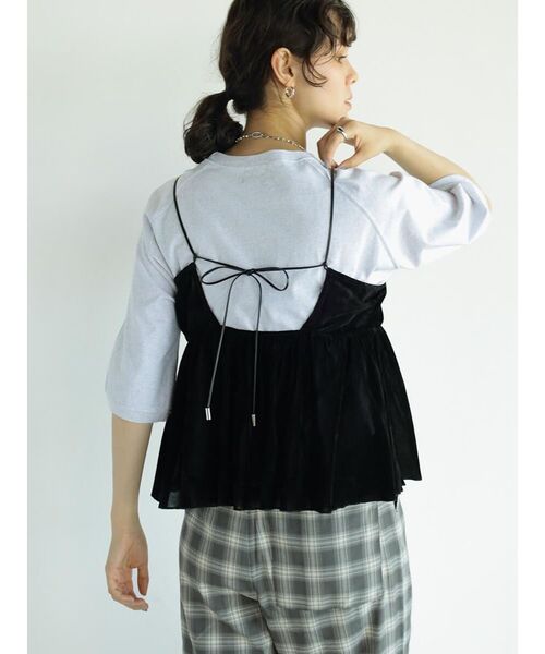 FIKA.(フィーカ)の「Velour camisole bustier(その他トップス・レディース・アイボリー/ブラック・MEDIUM)」の17枚目の写真