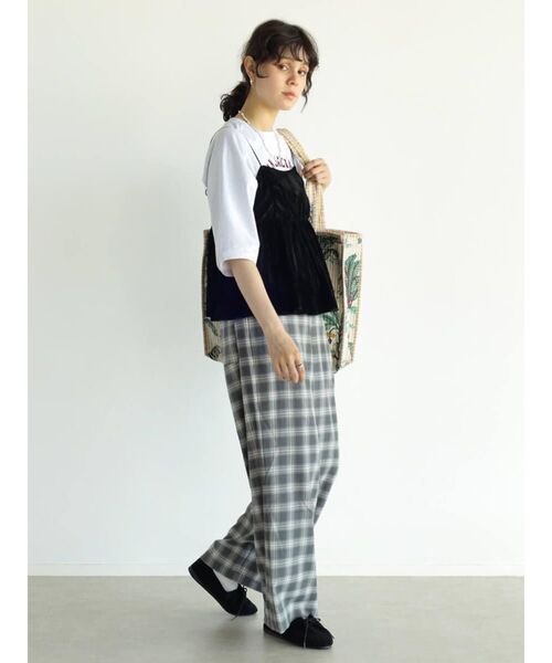 FIKA.(フィーカ)の「Velour camisole bustier(その他トップス・レディース・アイボリー/ブラック・MEDIUM)」の19枚目の写真