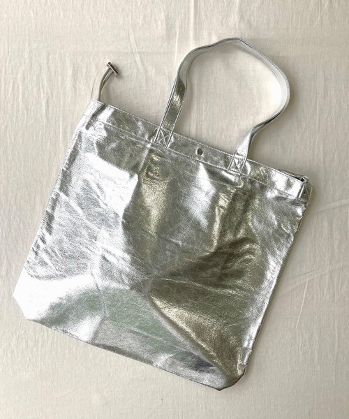 Q(キュー)の「メタリックシャーリングトート(トートバッグ・レディース・ピンクゴールド/シルバー・ONE SIZE)」の18枚目の写真