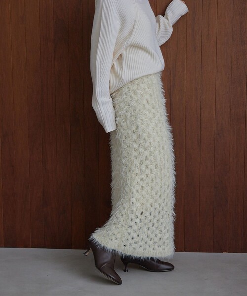 EMMEL REFINES（エメルリファインズ）の「＜EMMEL REFINES＞EM フラッフィー アイレット ニットスカート（スカート・レディース・ブラック/オフホワイト・S/M）」の4枚目の写真