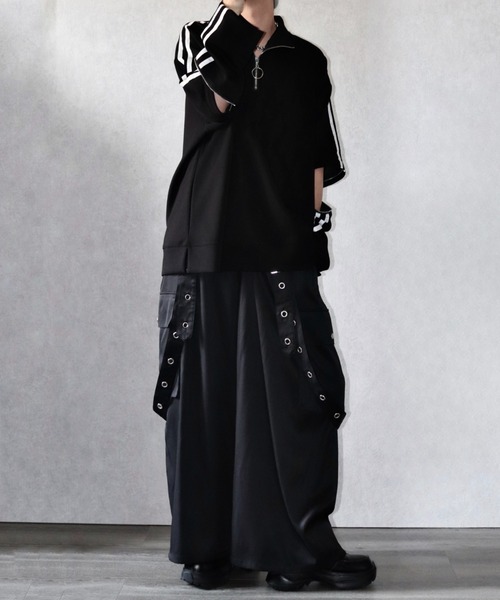 Ellno Loset(エルノロゼット)の「【Ryooo コラボ】ハトメリングサスペンダーツキカーゴパンツ(カーゴパンツ・メンズ・アイボリー/ブラック・MEDIUM/SMALL/LARGE)」の3枚目の写真