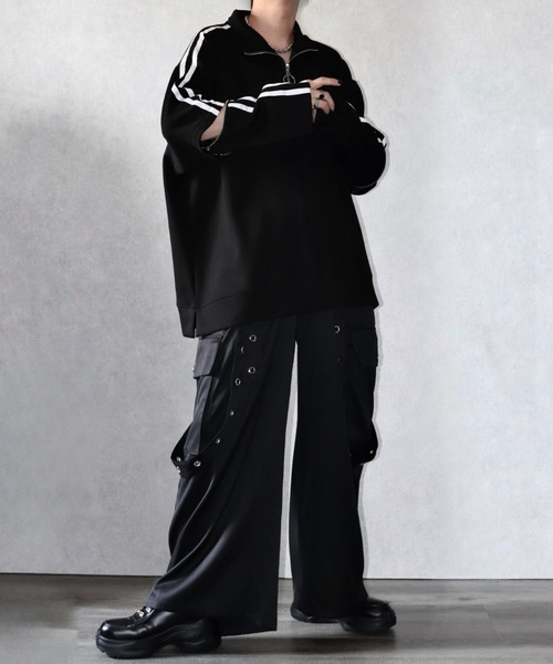 Ellno Loset(エルノロゼット)の「【Ryooo コラボ】ハトメリングサスペンダーツキカーゴパンツ(カーゴパンツ・メンズ・アイボリー/ブラック・MEDIUM/SMALL/LARGE)」の4枚目の写真