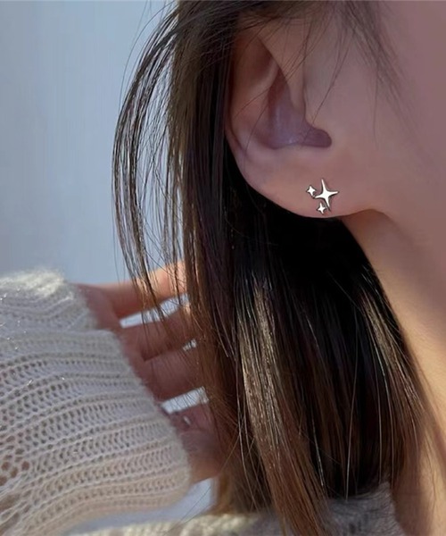Lace Ladies(レースレディース)の「スター モチーフ メタリック ミニ ピアス(ピアス(両耳用)・レディース・シルバー/ゴールド・FREE)」の3枚目の写真