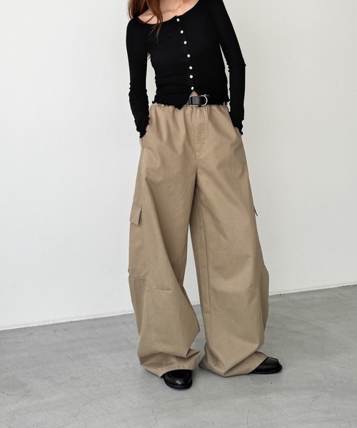 CANAL JEAN(キャナルジーン)の「El mar ツイルカーゴパンツ(カーゴパンツ・レディース・ベージュ/ネイビー・SMALL/MEDIUM)」の1枚目の写真