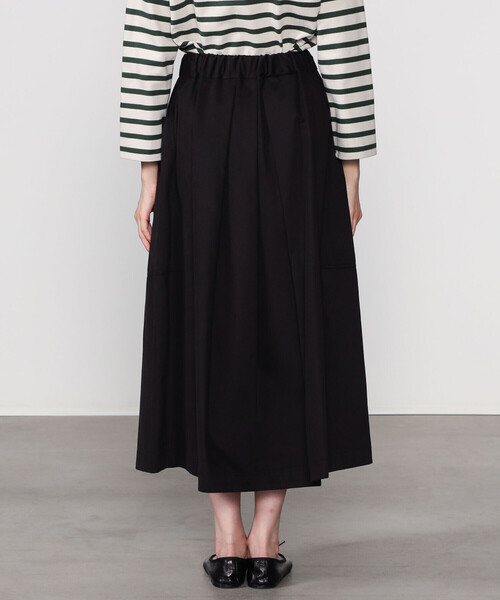 nicholson&nicholson（ニコルソンアンドニコルソン）の「nicholson & nicholson | 〈別注〉 コットン タックスカート WOMEN（スカート・レディース・ブラック/ダークブラウン・38）」の10枚目の写真