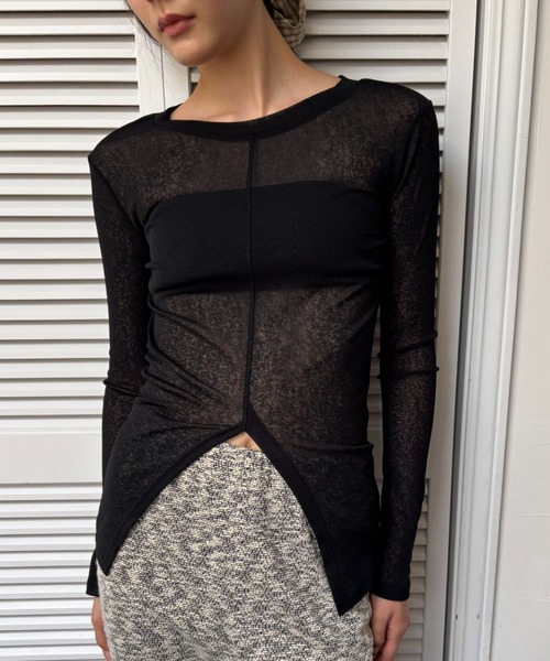 FUULLY STUDIO（フーリィーステューディオ）の「シアースリットロングスリーブトップス（Tシャツ/カットソー・レディース・ダークブラウン/ブラック/グレイッシュベージュ・FREE）」の6枚目の写真