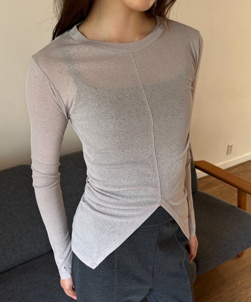 FUULLY STUDIO（フーリィーステューディオ）の「シアースリットロングスリーブトップス（Tシャツ/カットソー・レディース・ダークブラウン/ブラック/グレイッシュベージュ・FREE）」の10枚目の写真