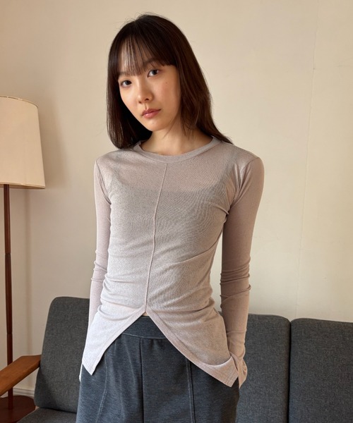 FUULLY STUDIO（フーリィーステューディオ）の「シアースリットロングスリーブトップス（Tシャツ/カットソー・レディース・ダークブラウン/ブラック/グレイッシュベージュ・FREE）」の12枚目の写真