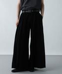HARE(ハレ)の「パンツ(デニムパンツ)」