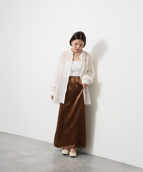 Floran（フローラン）の「サテン セミフレアスカート（スカート・レディース・ブラウン/ブラック/グレイッシュベージュ/アイボリー・FREE）」の13枚目の写真