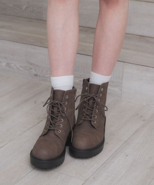 ems excite(エムズエキサイト)の「レースアップブーツ(ブーツ・レディース・ブラック/ブラウン/ベージュ・MEDIUM/LARGE)」の10枚目の写真