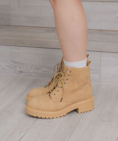 ems excite(エムズエキサイト)の「レースアップブーツ(ブーツ・レディース・ブラック/ブラウン/ベージュ・MEDIUM/LARGE)」の15枚目の写真