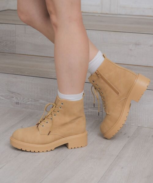 ems excite(エムズエキサイト)の「レースアップブーツ(ブーツ・レディース・ブラック/ブラウン/ベージュ・MEDIUM/LARGE)」の16枚目の写真
