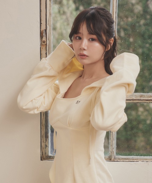 M DOLLY(エムドリー)の「*M DOLLY original* sweat hoodie stella mini dress/スウェットフーディステラミニドレス(ワンピース・レディース・アイボリー/ブラック・FREE)」の5枚目の写真
