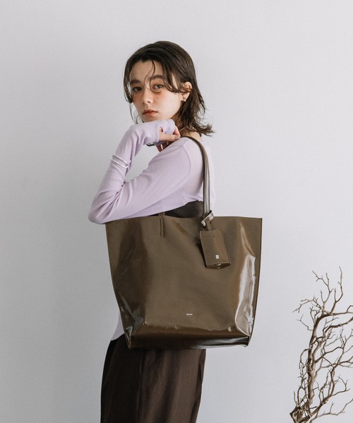BEAURE シワエナメル A4 トート Bag（トートバッグ）｜Beau're（ヴュレ