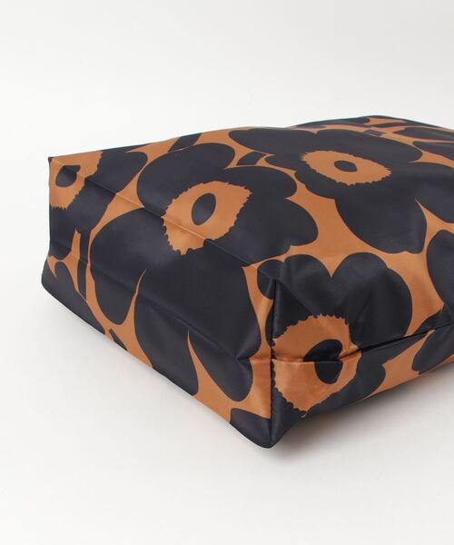 marimekko（マリメッコ）の「【JAPAN EXCLUSIVE】Unikko / Je Neat Crossbody M（ショルダーバッグ・レディース・ブルー系その他・FREE）」の9枚目の写真