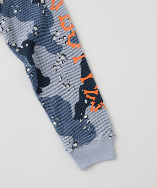 BOTT（ボット）の「BoTT / ボット BONES CAMO THERMAL（Tシャツ/カットソー・メンズ・ブルー系その他/ベージュ・SMALL/MEDIUM）」の5枚目の写真