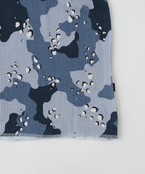 BOTT（ボット）の「BoTT / ボット BONES CAMO THERMAL（Tシャツ/カットソー・メンズ・ブルー系その他/ベージュ・SMALL/MEDIUM）」の6枚目の写真