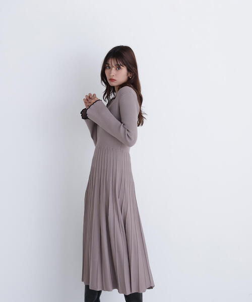 美品⭐️ne Quittez pas スキッパーピンタックワンピース ベージュ 美