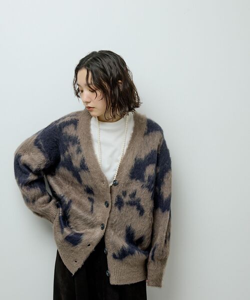 Green Parks(グリーンパークス)の「アニマル柄カーディガン(カーディガン/ボレロ・レディース・チャコールグレー/ブラウン・FREE)」の6枚目の写真