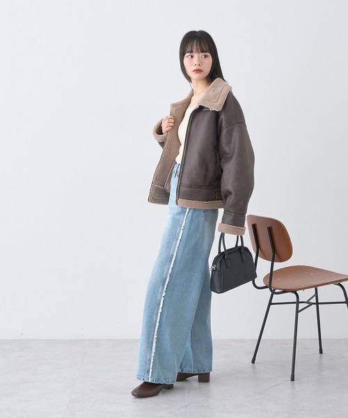 earth music&ecology（アースミュージックアンドエコロジー）の「【2025AW】フェイクムートンジャケット（ムートンコート・レディース・ブラウン/ベージュ・FREE）」の9枚目の写真