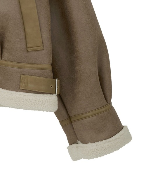 earth music&ecology（アースミュージックアンドエコロジー）の「【2025AW】フェイクムートンジャケット（ムートンコート・レディース・ブラウン/ベージュ・FREE）」の18枚目の写真