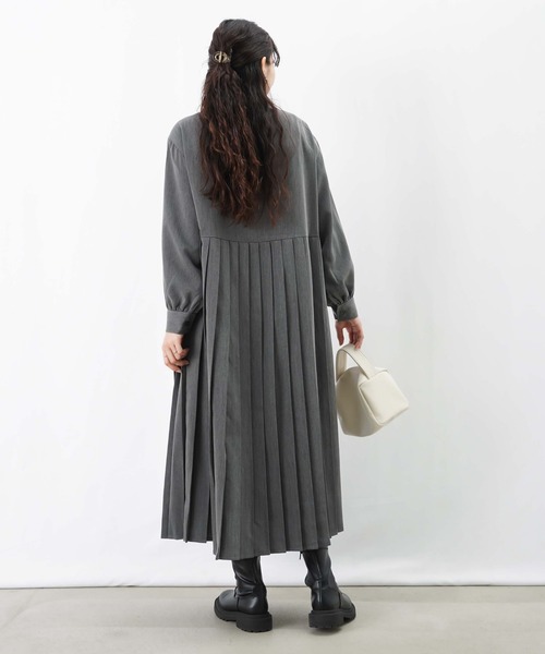 LUCA/LADY LUCK LUCA（ルカ/レディラックルカ）の「LC/LLL イレギュラー切替プリーツワンピース（ワンピース・レディース・チャコールグレー/ブラック・FREE）」の11枚目の写真