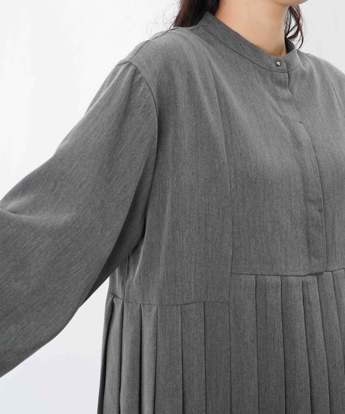 LUCA/LADY LUCK LUCA（ルカ/レディラックルカ）の「LC/LLL イレギュラー切替プリーツワンピース（ワンピース・レディース・チャコールグレー/ブラック・FREE）」の19枚目の写真