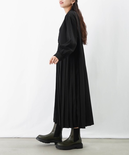 LUCA/LADY LUCK LUCA（ルカ/レディラックルカ）の「LC/LLL イレギュラー切替プリーツワンピース（ワンピース・レディース・チャコールグレー/ブラック・FREE）」の5枚目の写真