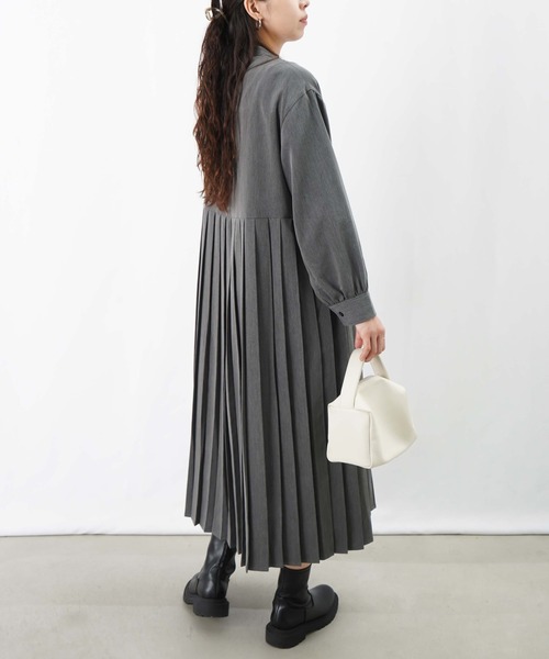 LUCA/LADY LUCK LUCA（ルカ/レディラックルカ）の「LC/LLL イレギュラー切替プリーツワンピース（ワンピース・レディース・チャコールグレー/ブラック・FREE）」の14枚目の写真