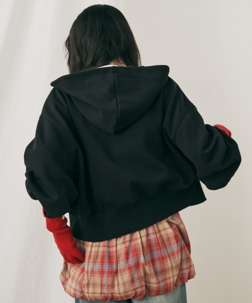 MERLOT（メルロー）の「ダブルジップクロップドフーディー（パーカー・レディース・グレー/ブラック・FREE）」の15枚目の写真