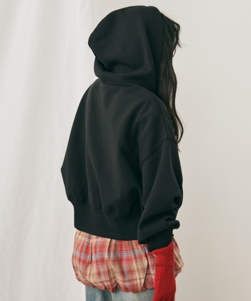 MERLOT（メルロー）の「ダブルジップクロップドフーディー（パーカー・レディース・グレー/ブラック・FREE）」の14枚目の写真