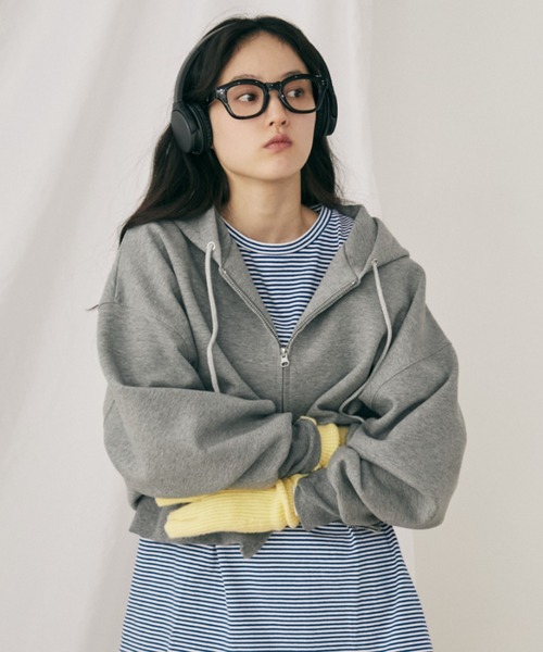 MERLOT（メルロー）の「ダブルジップクロップドフーディー（パーカー・レディース・グレー/ブラック・FREE）」の3枚目の写真